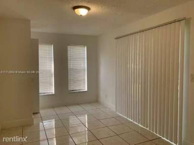 Main picture of 1141 NW 41st Ter