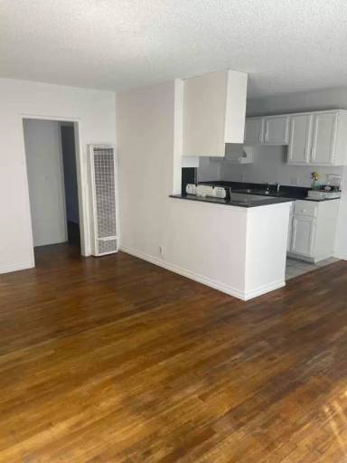Main picture of 5853 Virginia Ave