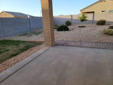 Main picture of 11418 E Cliffrose Ln