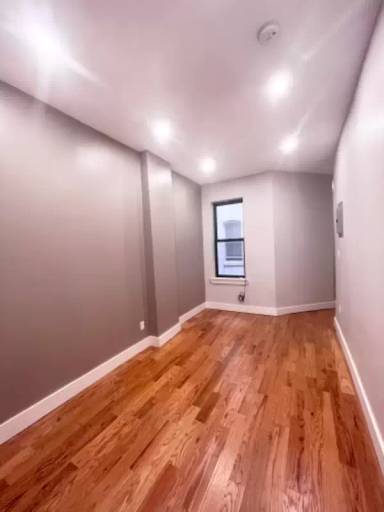 Main picture of 1292 Sterling Pl
