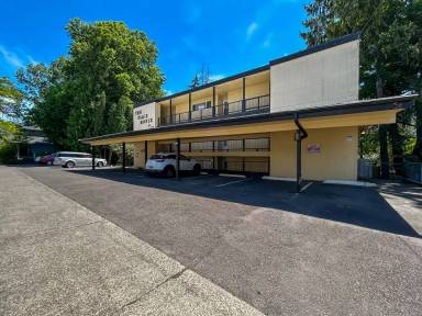 Main picture of 227 24th St SE