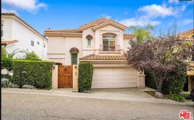 Main picture of 16778 Calle de Catalina