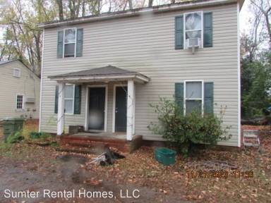 Main picture of 208 Loring Dr