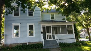 Main picture of 417 S Cook St