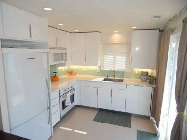 Main picture of 107 Lumina Ave N