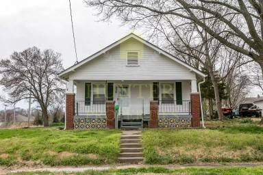 Main picture of 836 S Park Ave