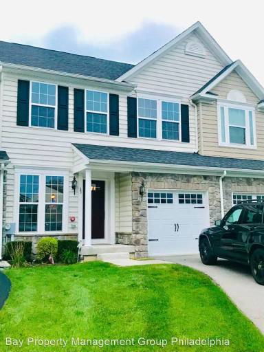 Main picture of 65 Hawkswell Cir