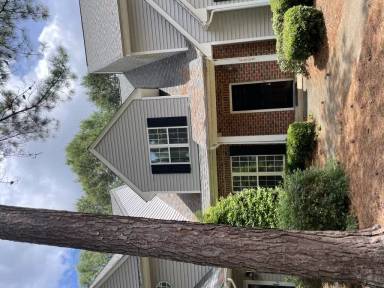 Main picture of 2665 Broad Oaks Pl