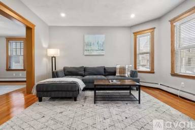 Main picture of 45 Bowen Ave