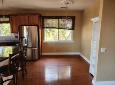 Main picture of 321 Montebello Oaks Dr