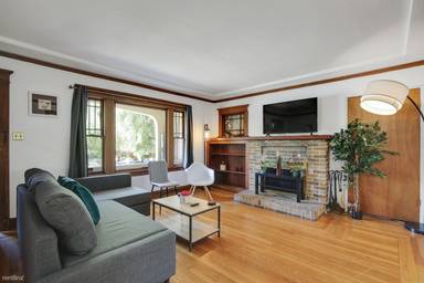 Main picture of 679 Stanford Ave