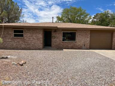 Main picture of 2140 Lynch Dr