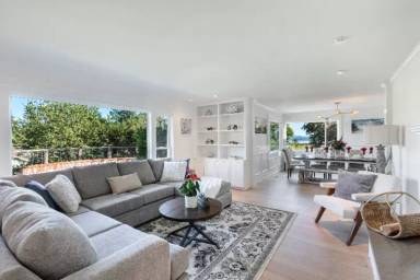 Main picture of 41 Balboa Ave