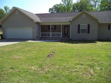 Main picture of 151 Nicholas St