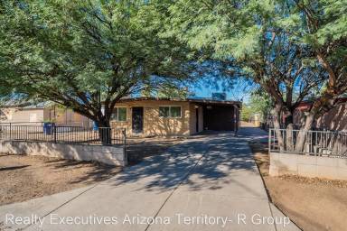 Main picture of 3235 N Los Altos Ave