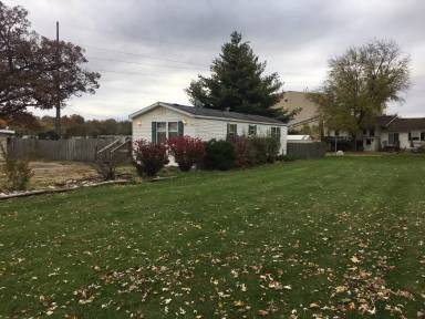 Main picture of 2072 N 3468th Rd