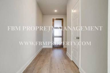 Main picture of 2117 Layla Dr