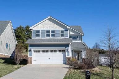 Main picture of 361 Windsor Dr