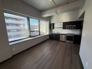 Main picture of 333 E English St