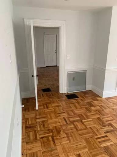 Main picture of 83 E Main St