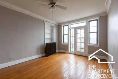 Main picture of 7133 N Ridge Blvd