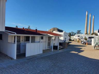 Main picture of 231 Surf St