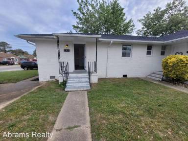 Main picture of 9528 19th Bay St