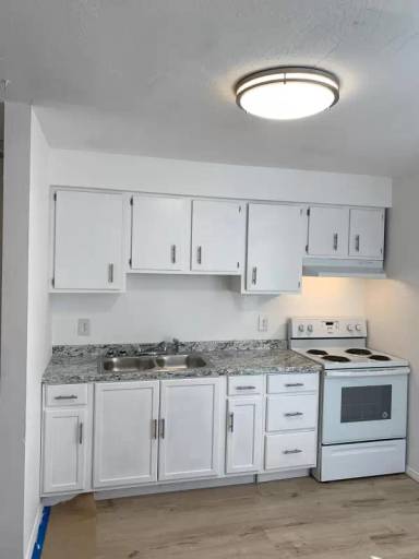 Main picture of 101 E California St