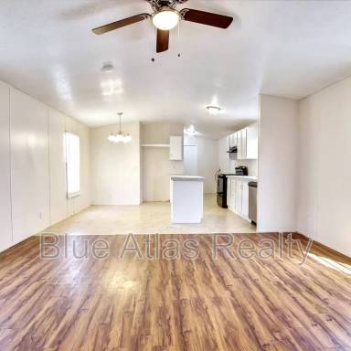 Main picture of 825 Dawn Light Dr