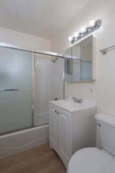 Main picture of 1228-1230 Thomas Ave