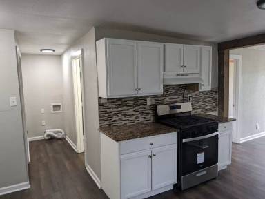 Main picture of 2780 Denver St