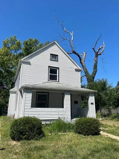 Main picture of 1342 E 188th St