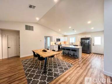Main picture of 229 W Stanford Ave