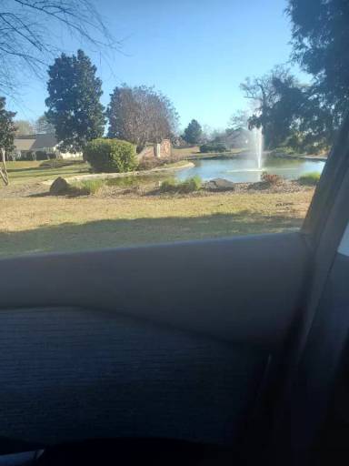Main picture of 106 Fairfax Ct