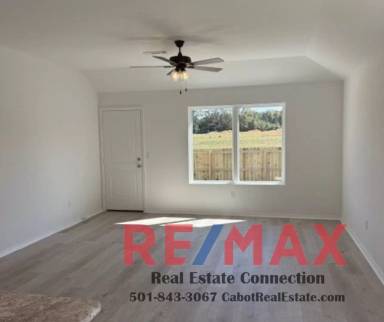 Main picture of 125 Sarah Alyse Ln