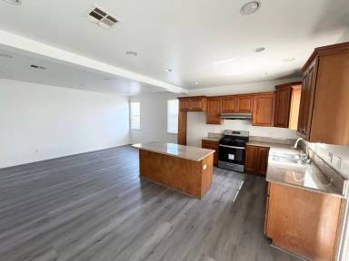 Main picture of 14426 Beckner St