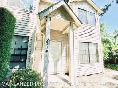 Main picture of 2334 SE Division St