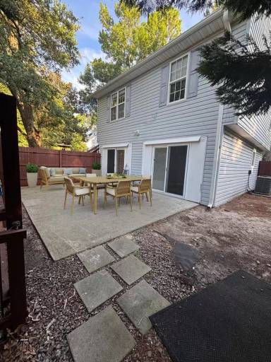 Main picture of 4943 Wrightsville Ave