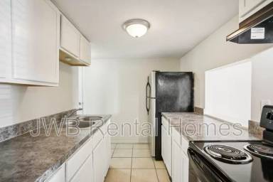 Main picture of 851 Bert Rd