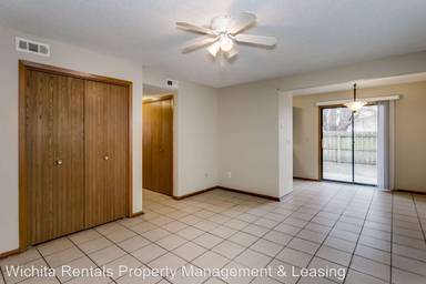 Main picture of 1125 W Merton St