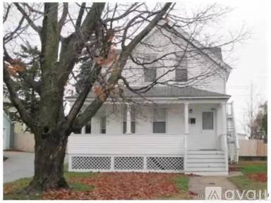 Main picture of 21 Spruce St
