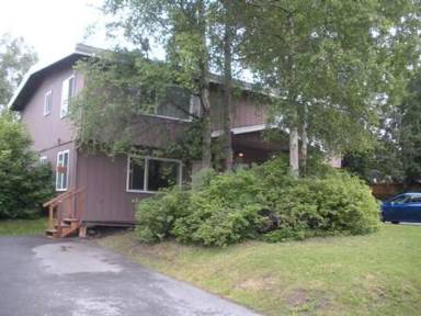 Main picture of 1711 Oxford Dr