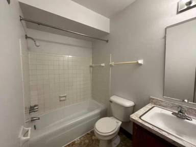 Main picture of 2869 S 6th St