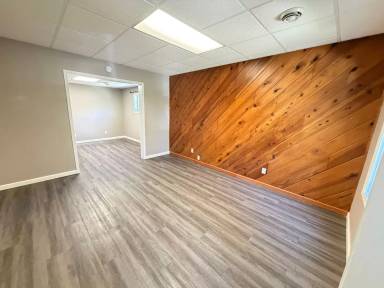 Main picture of 1701 Baxter Ave