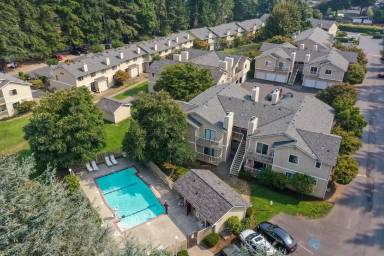 Main picture of Fairway Lane Apartments