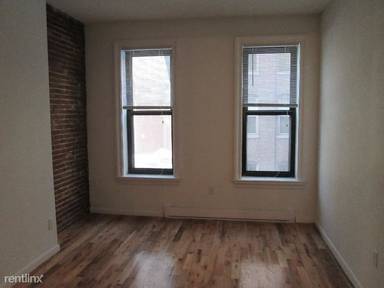 Main picture of 23 Cortes St