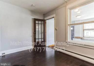 Main picture of 3443 Derry St