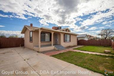 Main picture of 719 W Heil Ave