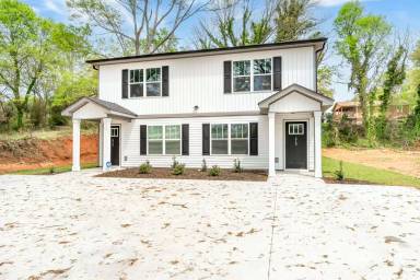 Main picture of 210 Old Bleachery Rd