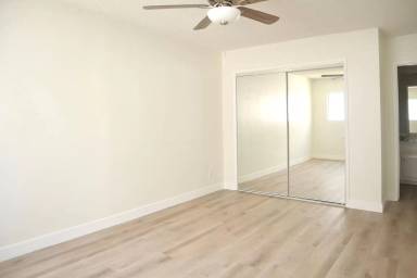 Main picture of 1740 N Harvard Blvd